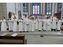 Feier der 1. Heiligen Kommunion in Sankt Crescentius (Foto: Karl-Franz Thiede)